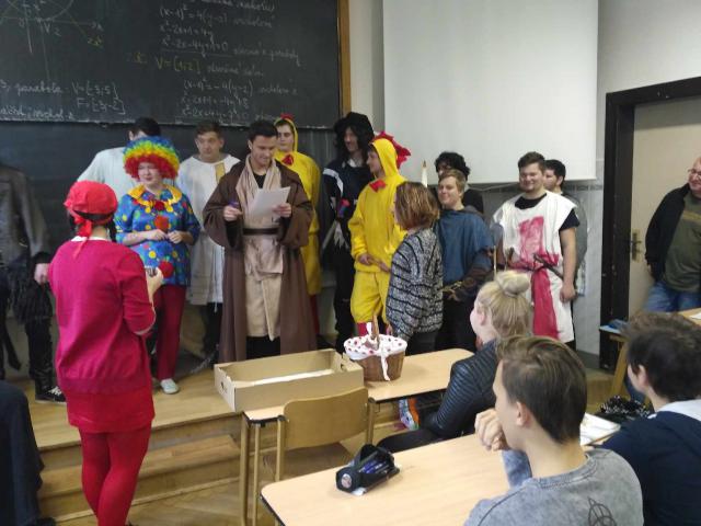 POSLEDNÍ ZVONĚNÍ POSLEDNÍ ZVONĚNÍ