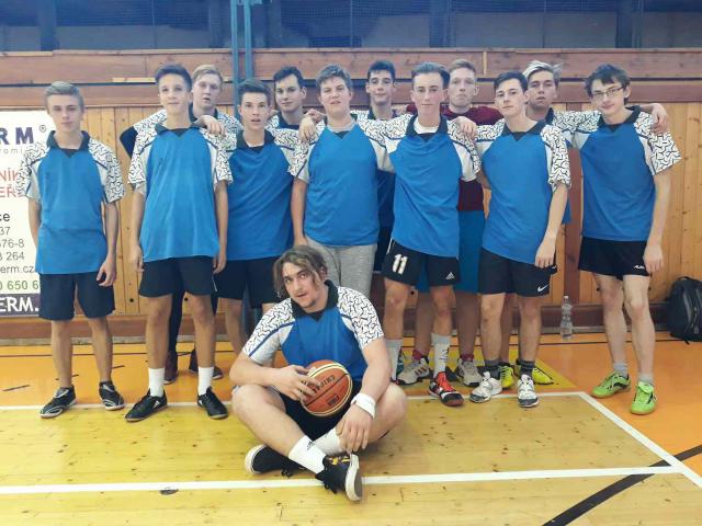 OKRESNÍ KOLO SŠH V BASKETBALU OKRESNÍ KOLO SŠH V BASKETBALU