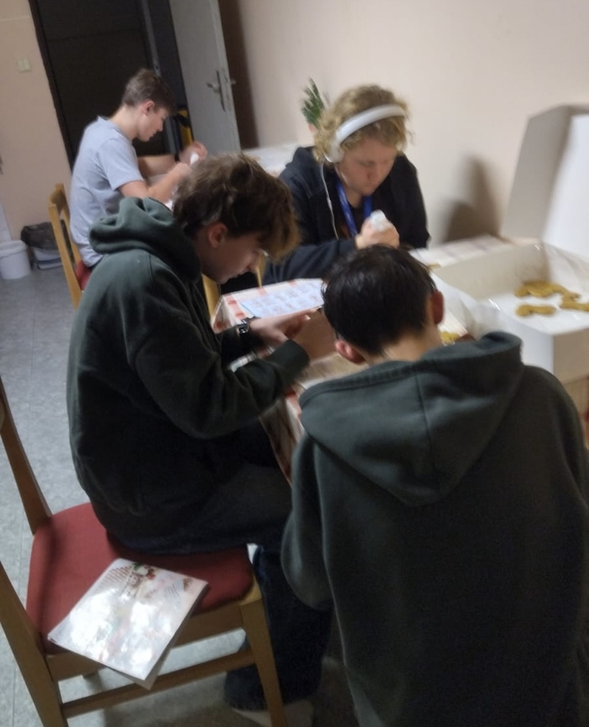 STŘÍPKY Z DOMOVA MLÁDEŽE - Vánoce, Vánoce přicházejí… STŘÍPKY Z DOMOVA MLÁDEŽE - Vánoce, Vánoce přicházejí…