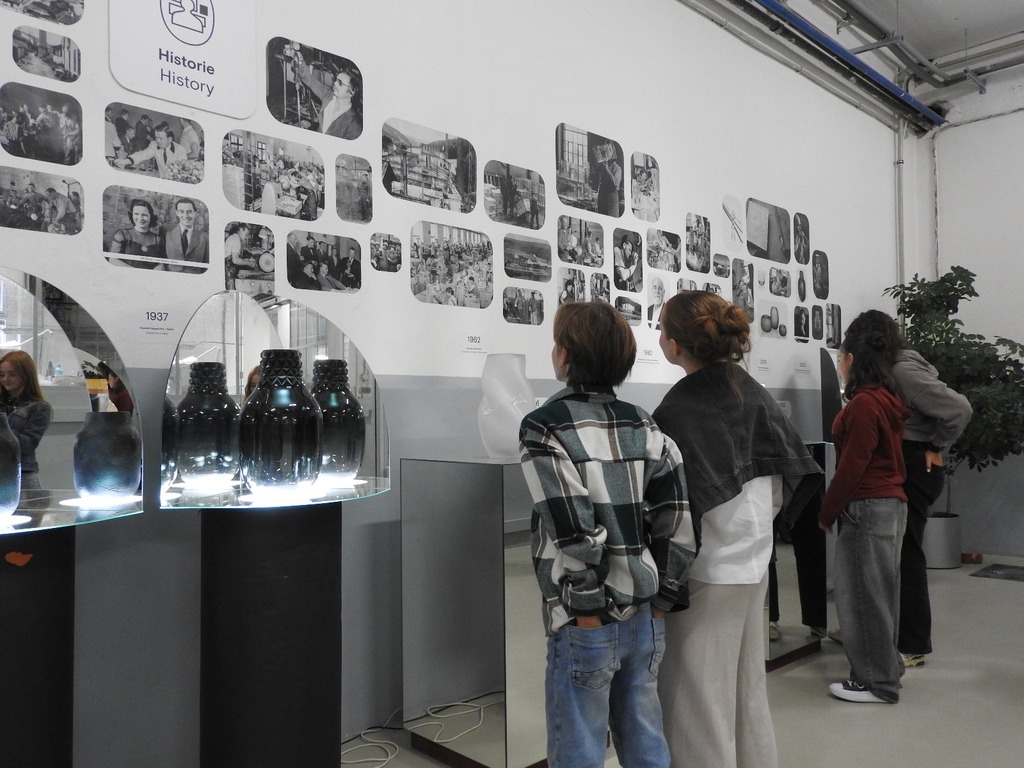 Z KARLŠTEJNA DO NIŽBORU Z KARLŠTEJNA DO NIŽBORU