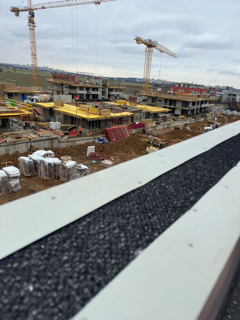 PRAHA, NEJEN HISTORICKÁ