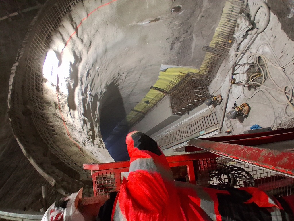 PRAHA, NEJEN HISTORICKÁ